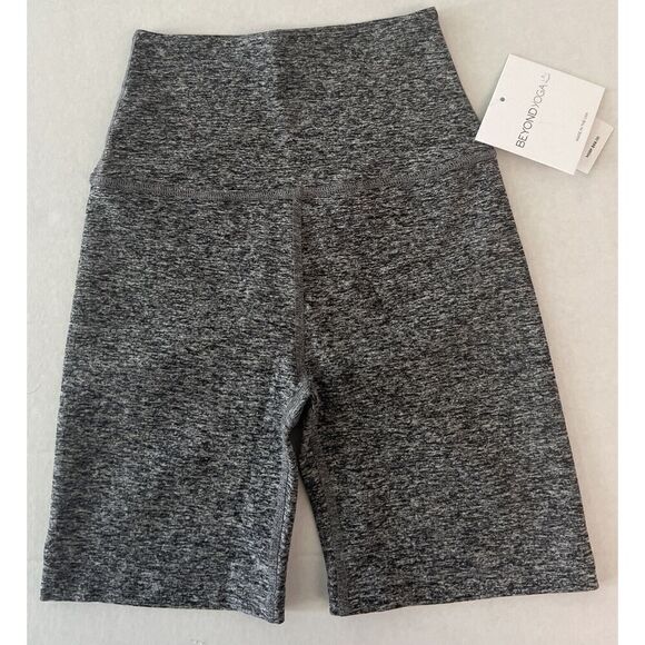 Beyond Yoga SD5054 Women Sz XXSmall Spacedye Black High Waisted Biker Shorts - Picture 1 of 6